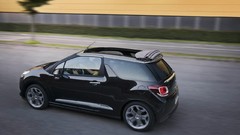 Cars Citroen DS3 cabrio