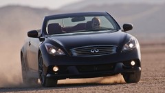 Cars convertible Infiniti