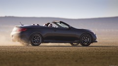 Cars convertible Infiniti
