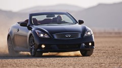 Cars convertible Infiniti