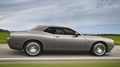 Cars dodge challenger
