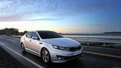 Cars Kia Kia Optima TF Hybrid