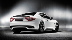 Cars Maserati Gran turismo