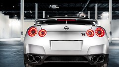 Cars Nissan back view