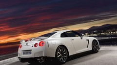 Cars Nissan GT