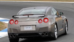 Cars Nissan GT-R R35