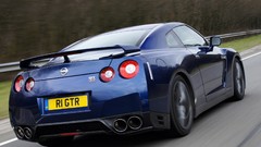 Cars Nissan GT-R R35