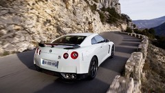 Cars Nissan GT-R R35