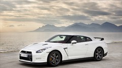Cars nissan gt-r white cars