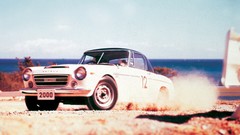 Cars rally Datsun side