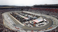 Cars rings nascar track