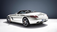 Cars roadster Mercedes-Benz Mercedes-Benz SLS AMG E-Cell