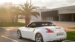 Cars roadster nissan 370z