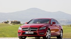 Cars shooting Mercedes-Benz CLS