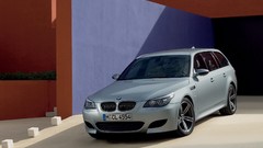 Cars Touring bmw m5