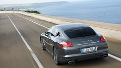 Cars turbo Porsche Panamera