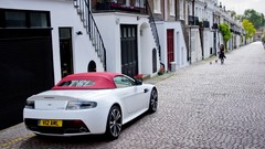Cars Vantage v12