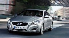 Cars Volvo hybrid vehicles