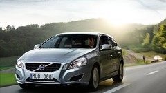 Cars Volvo hybrid vehicles