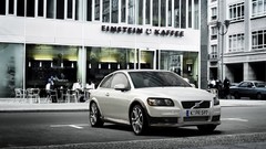 Cars Volvo ride roads