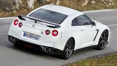 Cars white cars Nissan