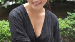 Celebrity Actress black dress phoebe tonkin