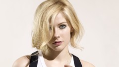 Celebrity Avril Lavigne singers