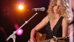 Celebrity blondes taylor swift singers