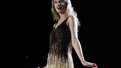 Celebrity blondes taylor swift singers