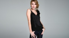 Celebrity emma roberts blondes