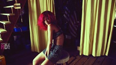 Celebrity rihanna pink hair