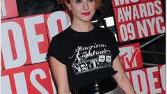 Celebrity singers hayley williams