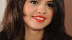 Celebrity singers Selena gomez