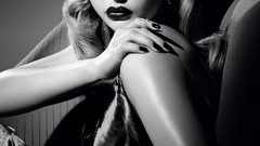 Chairs Glamour dress grace Chloe Actress lipstick blondes green 