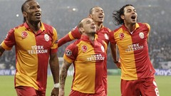 Champions League football player soccer wesley sneijder Didier 