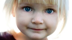 Children blondes blue eyes