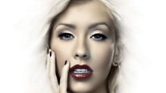 Christina Aguilera faces blondes