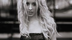 Christina aguilera Mono photography