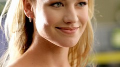 Chuck smiling yvonne strahovski