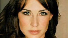 Claire Forlani