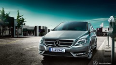 Class Mercedes-Benz streets