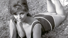 Cleavage grayscale claudia cardinale