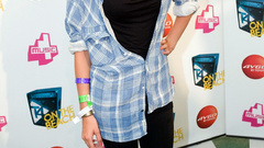 Cleavage kaya scodelario