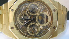 Clockwork watches clocks time