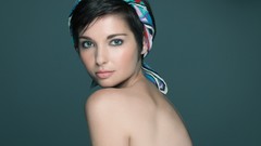 Close-up earrings bandana brunettes black hair allison Albert 