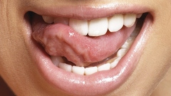 Close-up mouth Jessica Biel