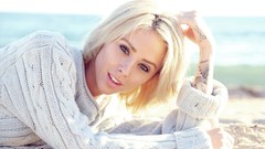 Coast woman faces blondes tattoos alysha nett