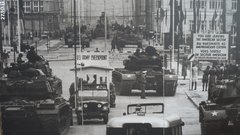 Cold War Berlin soldiers