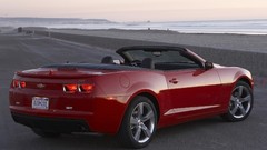 Convertible chevrolet camaro