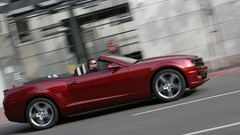 Convertible chevrolet camaro